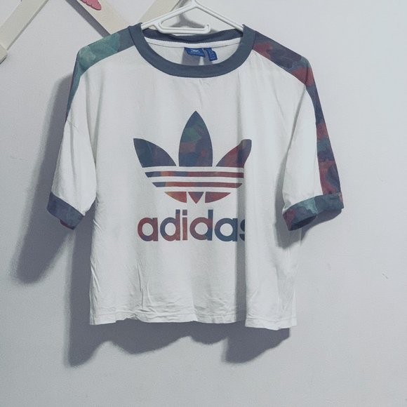 Adidas Origina from 2016 celebrity collection - Picture 1 of 3